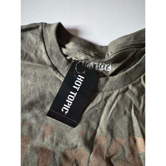 NWT Hot Topic Blink 182 Smiley Army Green Tee - Picture 5 of 6